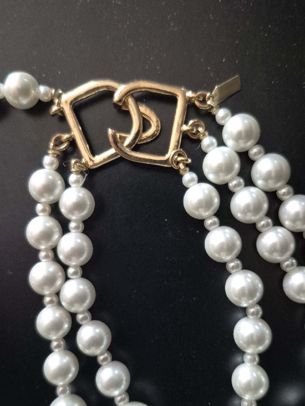 Kenneth Jay  Lane Pearl Cluster Necklace 22k Gold Plated Retail $190 - Picture 3 of 9